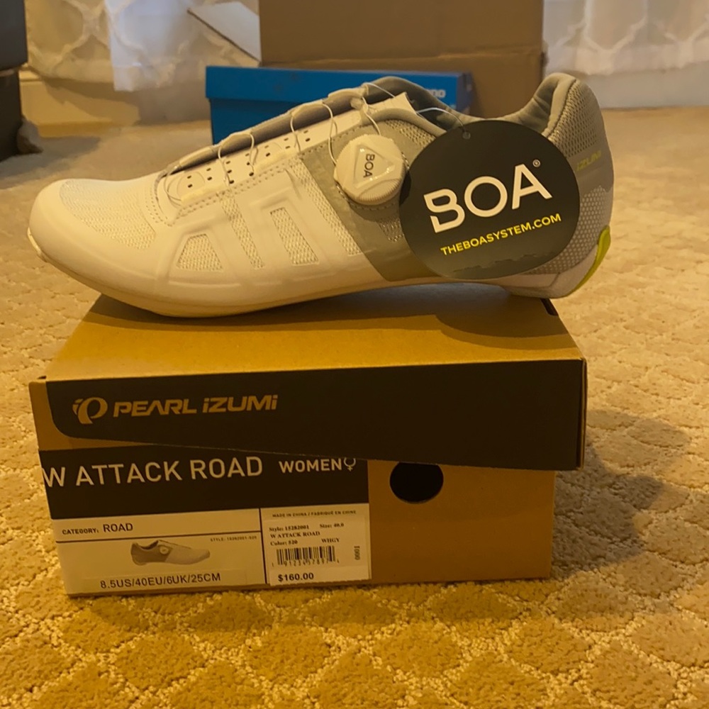 NWT - Pearl Izumi - White Road Cycling Shoe - 8.5